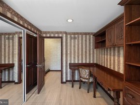 327 Nandina Street, Philadelphia PA 19116