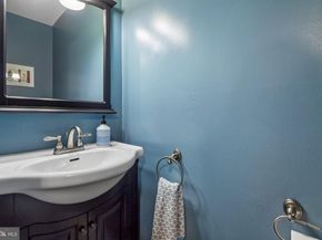 2544-D S Arlington Mill Drive 4, Arlington VA 22206