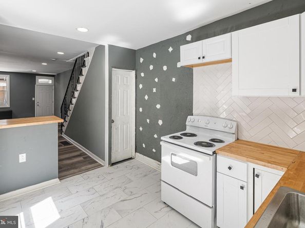 1307 S Hanson Street, Philadelphia PA 19143