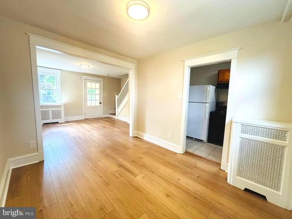 923 Edgemore Road, Philadelphia PA 19151