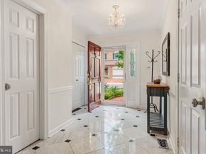 6313 Manchester Way, Alexandria VA 22304