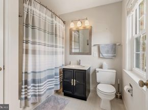 6313 Manchester Way, Alexandria VA 22304