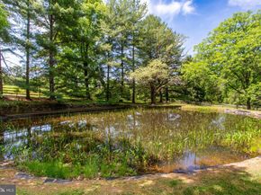 2752 N Sugan Road, New Hope PA 18938