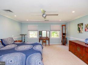 2752 N Sugan Road, New Hope PA 18938