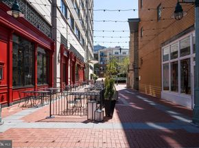4600 S Four Mile Run Drive 1028, Arlington VA 22204