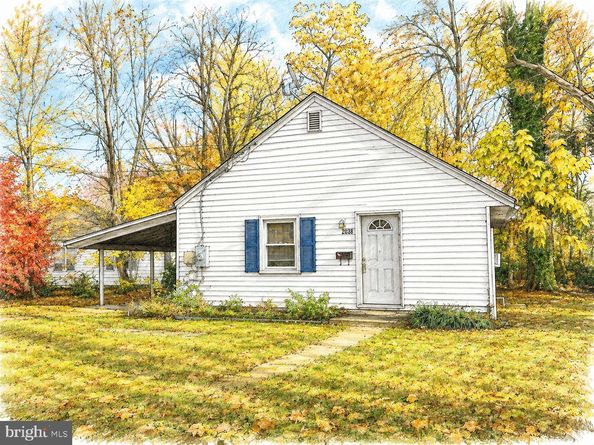 2155 Pimmit Drive, Falls Church VA 22043