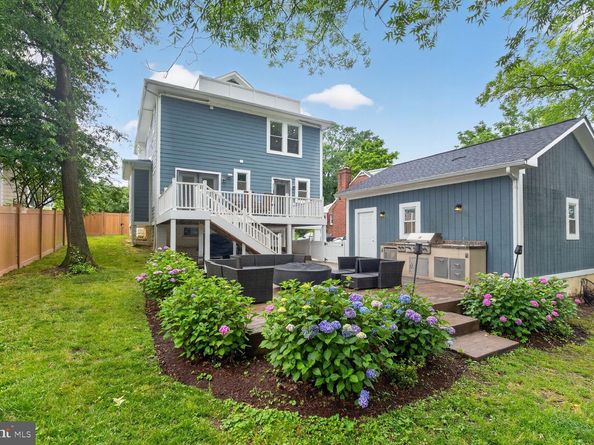 3717 30TH Place NE, Washington DC 20018