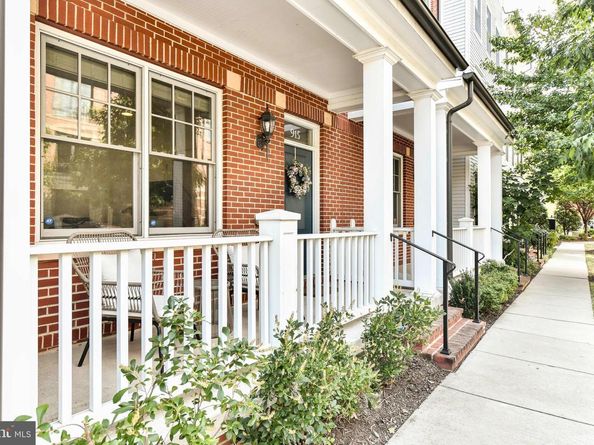 915 Parker Gray School Way, Alexandria VA 22314