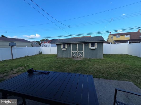 2863 Nautilus Road, Philadelphia PA 19154