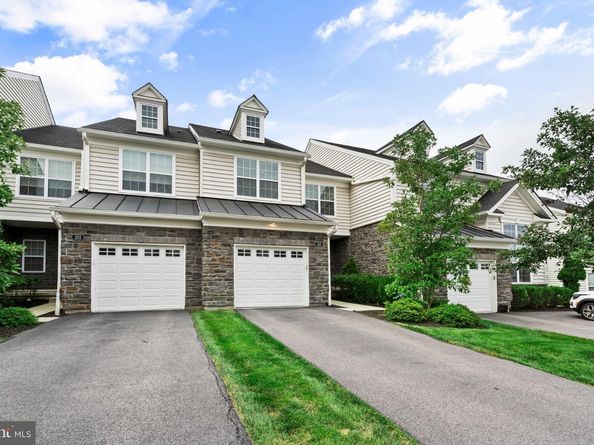 205 Ella Lane, Conshohocken PA 19428