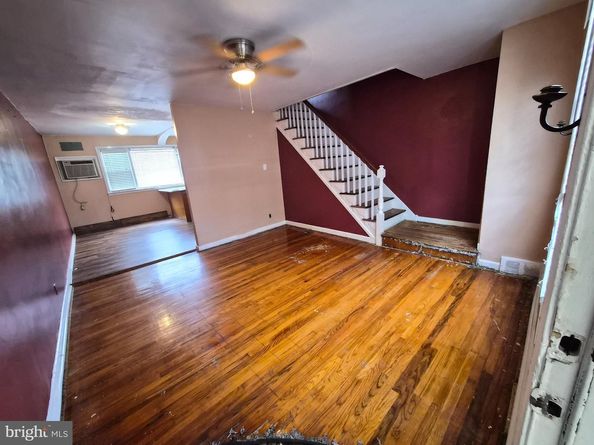 7704 Torresdale Avenue, Philadelphia PA 19136