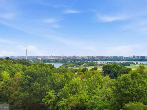 1805 Crystal Drive 912S, Arlington VA 22202