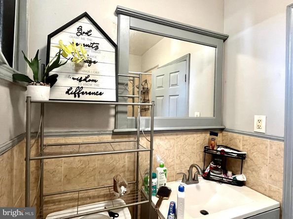 5713 Torresdale Avenue, Philadelphia PA 19135