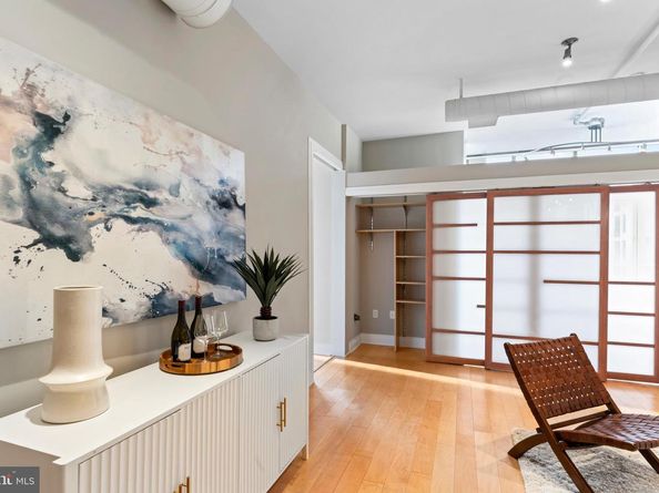 811 4TH Street NW 1011, Washington DC 20001