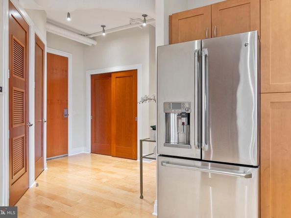 811 4TH Street NW 1011, Washington DC 20001