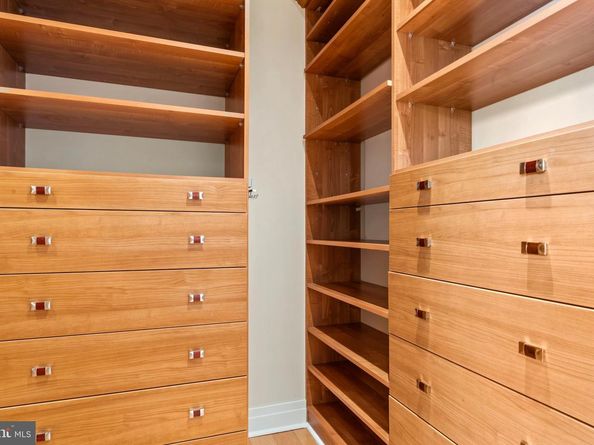 811 4TH Street NW 1011, Washington DC 20001