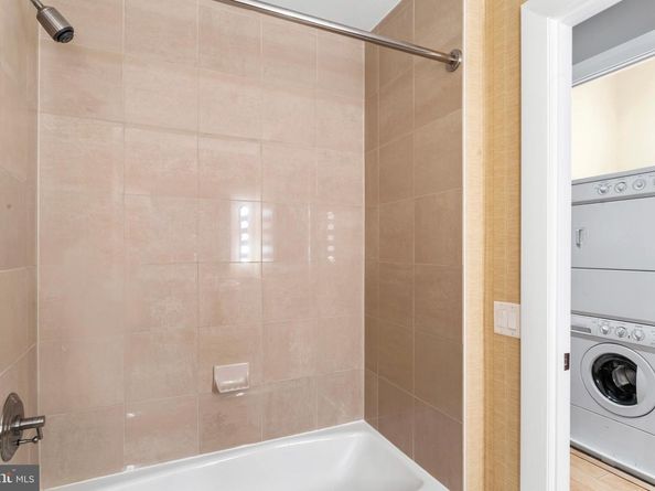 811 4TH Street NW 1011, Washington DC 20001