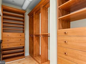 811 4TH Street NW 1011, Washington DC 20001