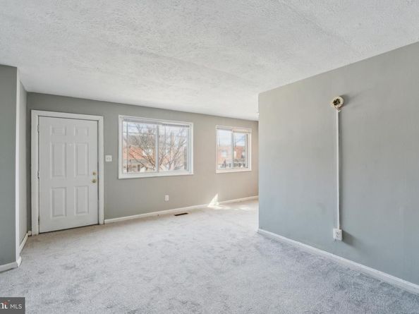 4757 South Capitol Terr S, Washington DC 20032