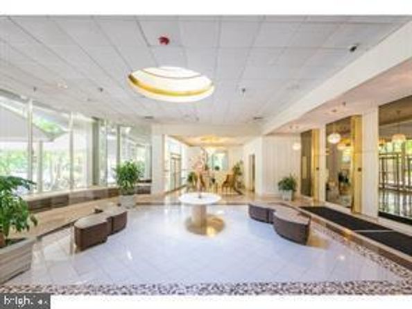 3900 Ford Road 18R, Philadelphia PA 19131