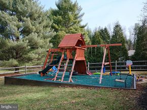 3889 Robin Road, Furlong PA 18925