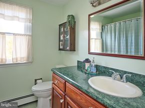 3889 Robin Road, Furlong PA 18925