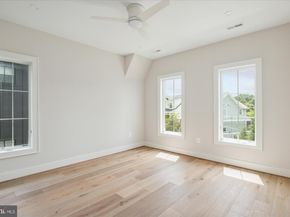 2615 3rd Street N, Arlington VA 22201