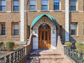 18 9TH Street NE 207, Washington DC 20002