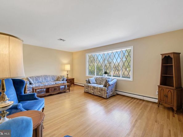 371 N 2nd Street Pike, Churchville PA 18966
