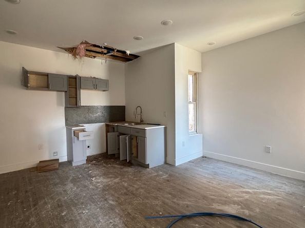 1613 W Erie Avenue, Philadelphia PA 19140