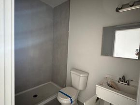 1613 W Erie Avenue, Philadelphia PA 19140