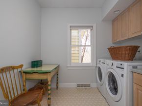 1045 Washington Crossing Road, Newtown PA 18940