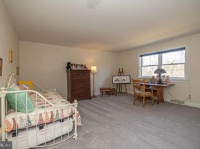 1045 Washington Crossing Road, Newtown PA 18940