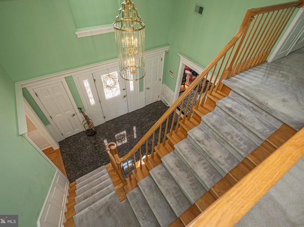 1045 Washington Crossing Road, Newtown PA 18940