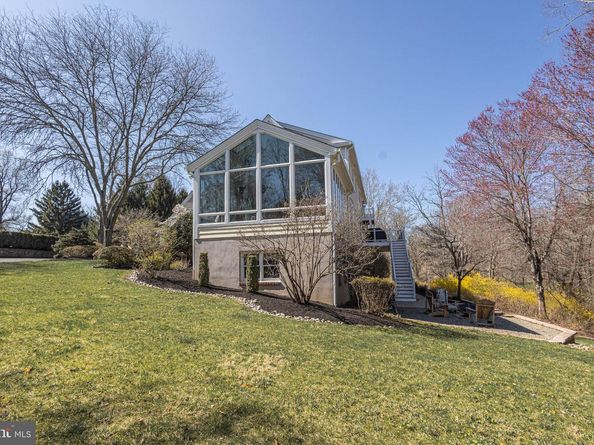 1045 Washington Crossing Road, Newtown PA 18940