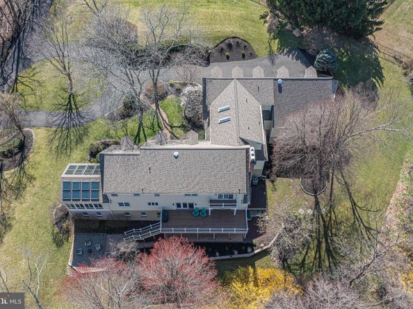 1045 Washington Crossing Road, Newtown PA 18940