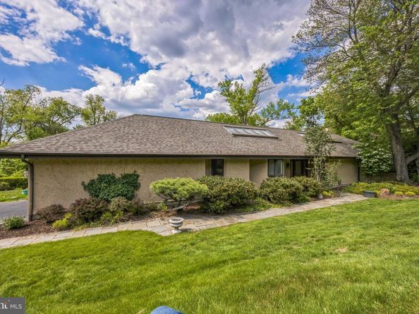 745 Germantown Pike, Lafayette Hill PA 19444