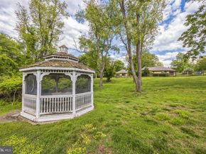 745 Germantown Pike, Lafayette Hill PA 19444