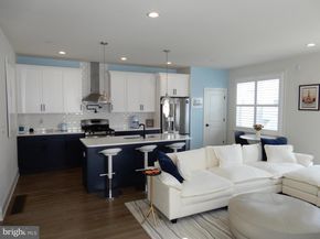 21 Spring Mill Drive 12, Ivyland PA 18974