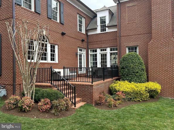1935 Foxview Circle NW, Washington DC 20007