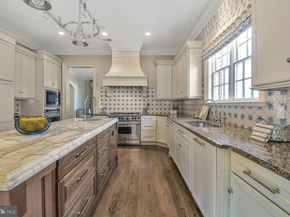 1935 Foxview Circle NW, Washington DC 20007