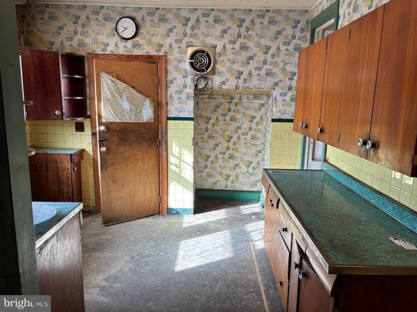 926 Foulkrod Street, Philadelphia PA 19124