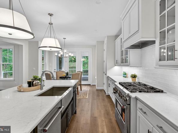 9350 Tovito Drive, Fairfax VA 22031