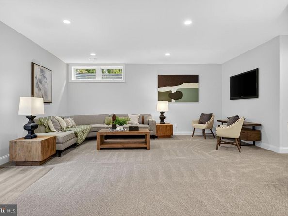 9350 Tovito Drive, Fairfax VA 22031