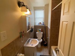 1802 Church Lane, Philadelphia PA 19141