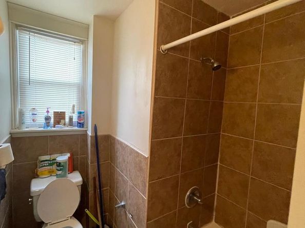 1802 Church Lane, Philadelphia PA 19141