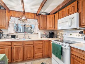 3564 Retta Street, Philadelphia PA 19128