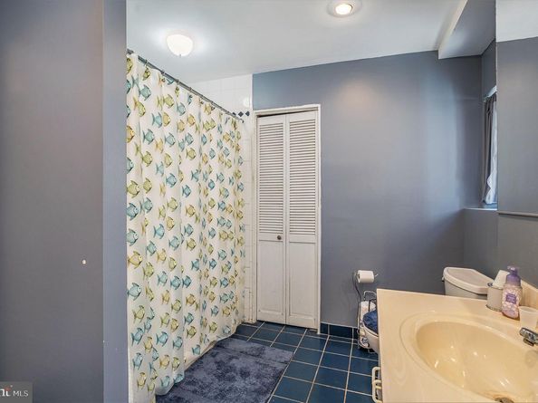 3564 Retta Street, Philadelphia PA 19128