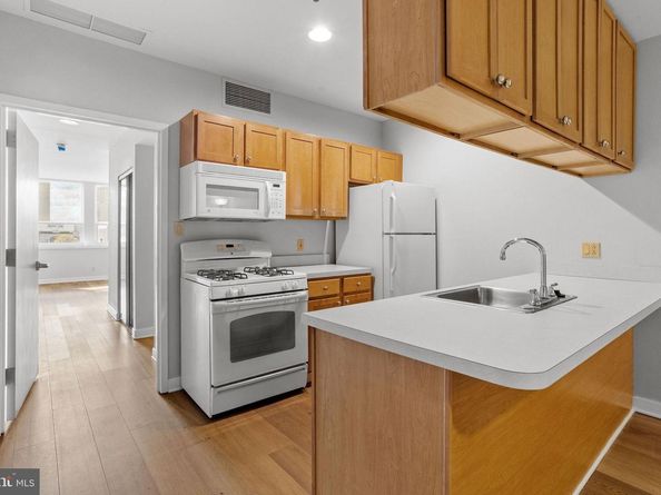 1100 Vine Street 500, Philadelphia PA 19107