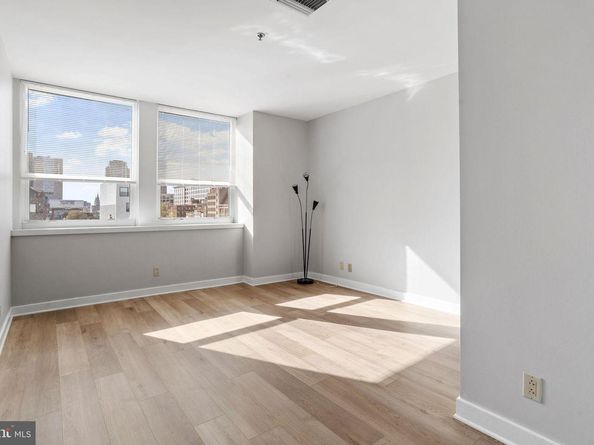 1100 Vine Street 500, Philadelphia PA 19107